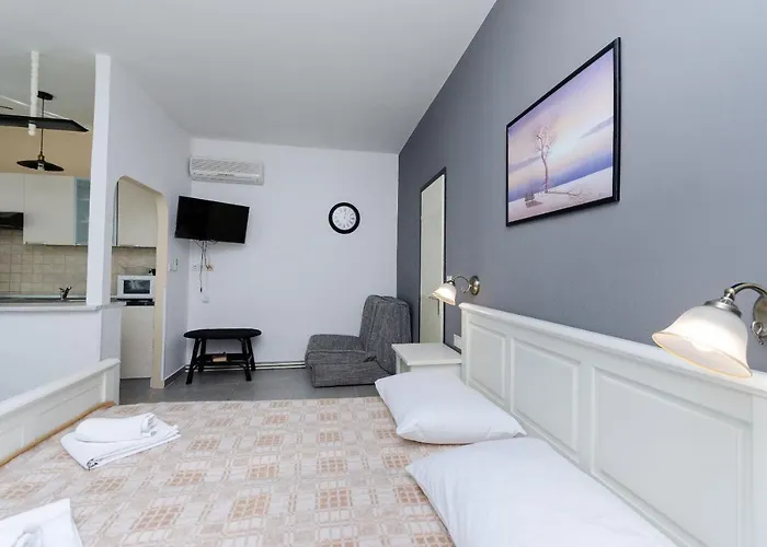 Marija G Apartman *