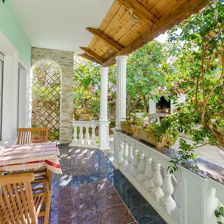 Marija G Apartment *