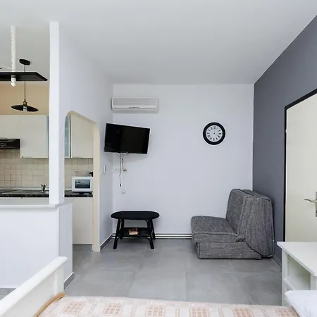 Marija G Apartment Kampor