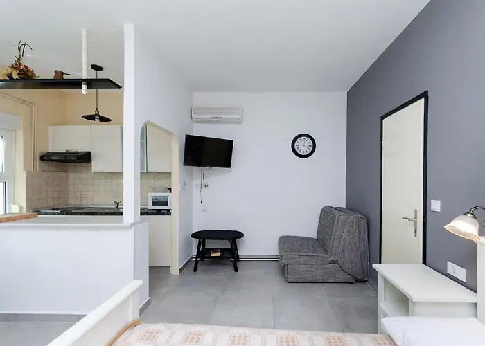 Marija G Apartment Kampor